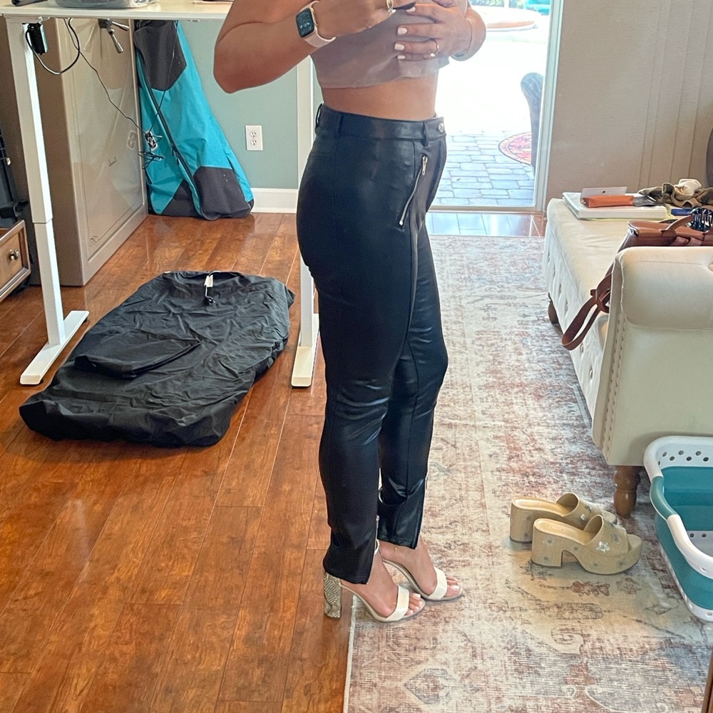 Guess Black Stretch Skinny Leather Pant - Ankle Zipper